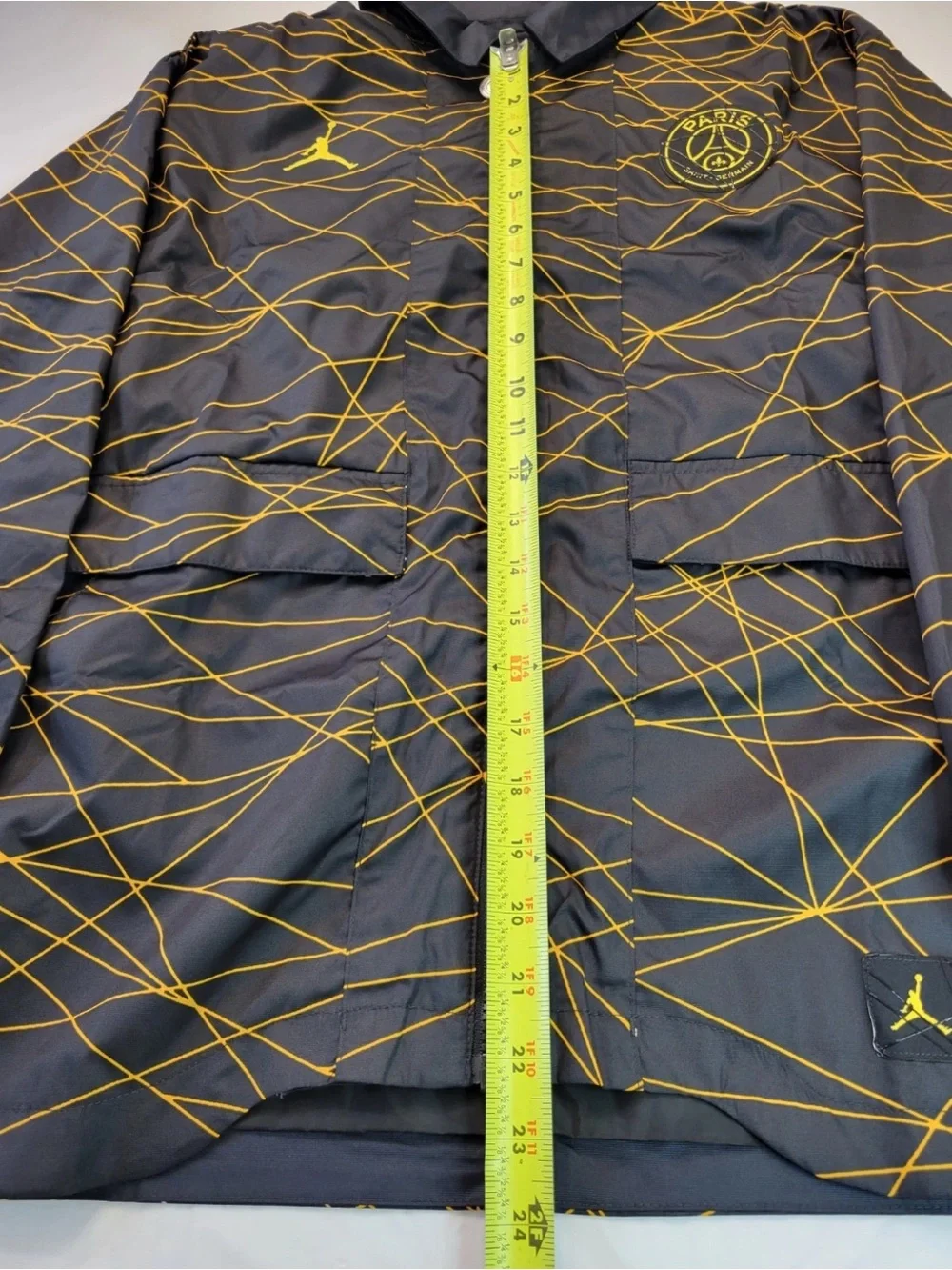 Jordan Kids Black Gold Graphic Puffer Jacket Paris Saint-Germain PSG 95C263-023